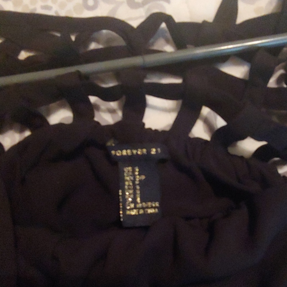 Dress - Picture 5 of 6